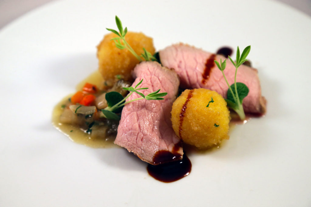 Foodblogger-Event: Knödelinos® mit rosa gebratenem Kalbstafelspitz, Artischocken und Trivolati