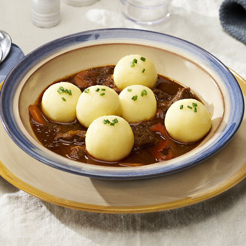 Rindergulasch mit Seiden-Knödelinos®