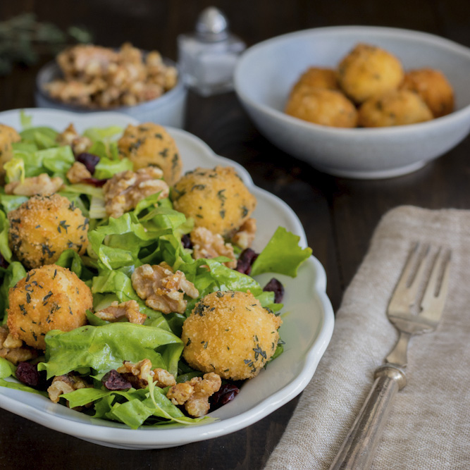 Winterlicher Salat mit Thymian-Kroketten