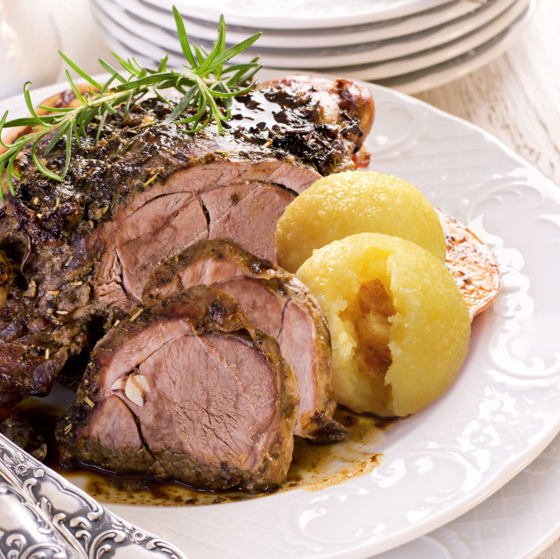 Juradistl Lammschaeuferl mit Knödel